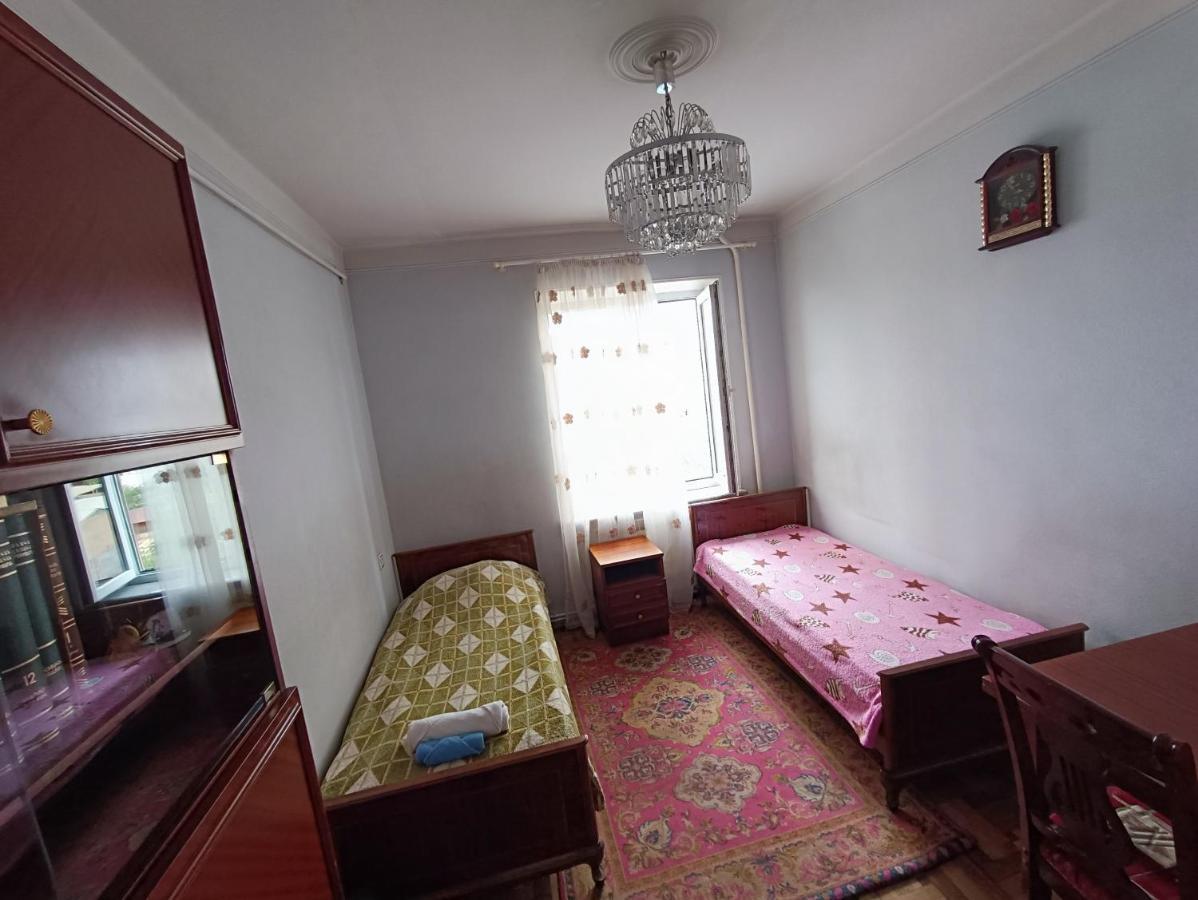 Metro Guest House Yerevan Luaran gambar